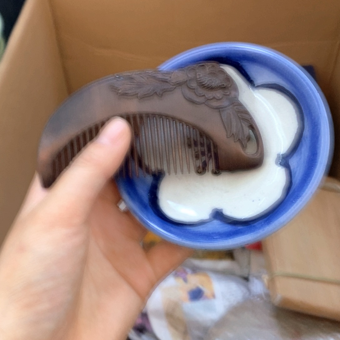 瓷片哈哈哈哈哈哈哈哈嘎嘎