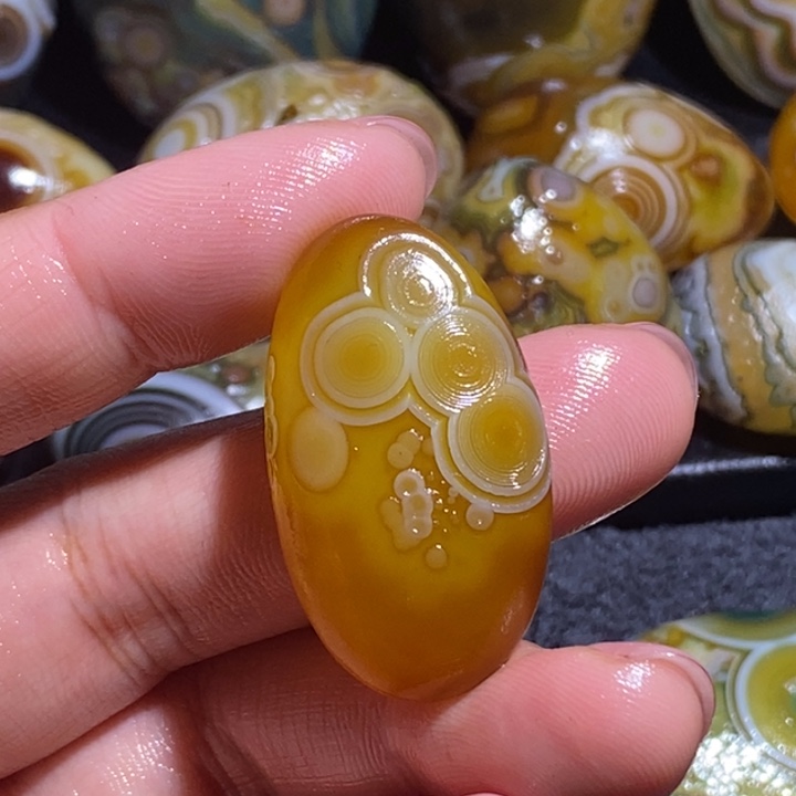 玛瑙/玉髓未镶嵌珠宝奇石47