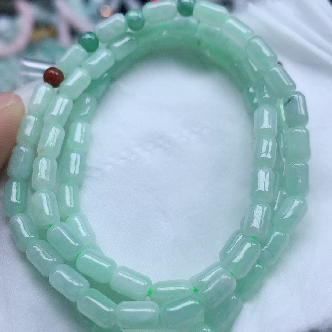 翡翠未镶嵌颈饰珠子