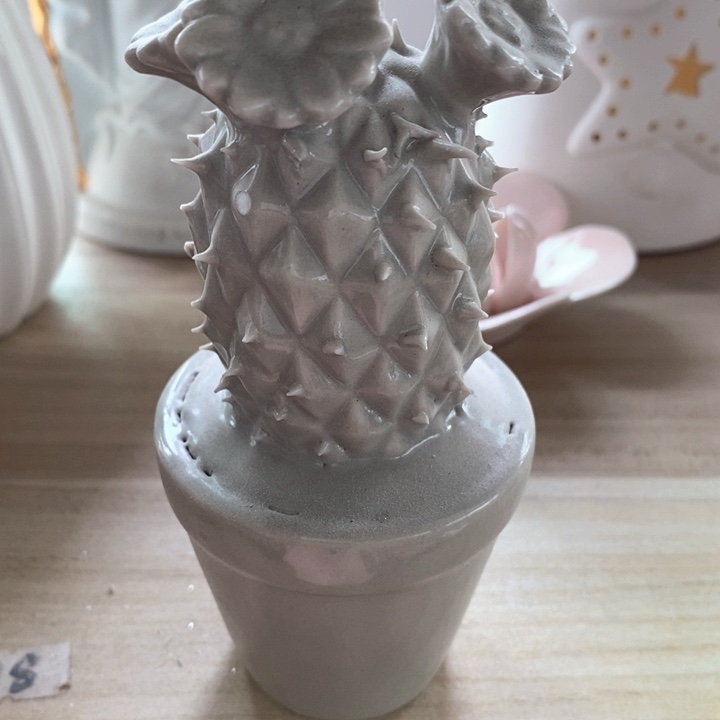 摆件陶瓷树脂材料