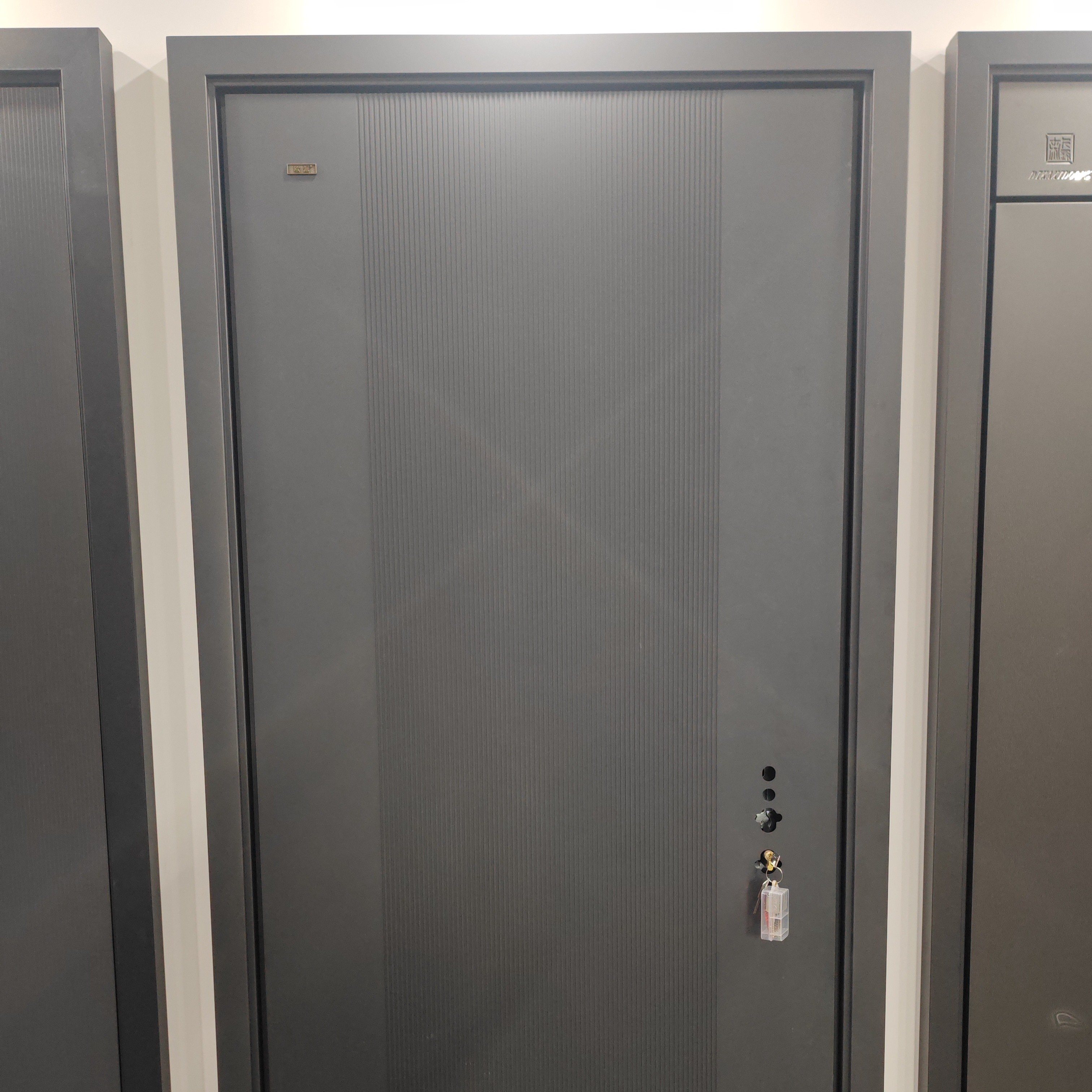 欧派高端铸铝超甲级防盗门05