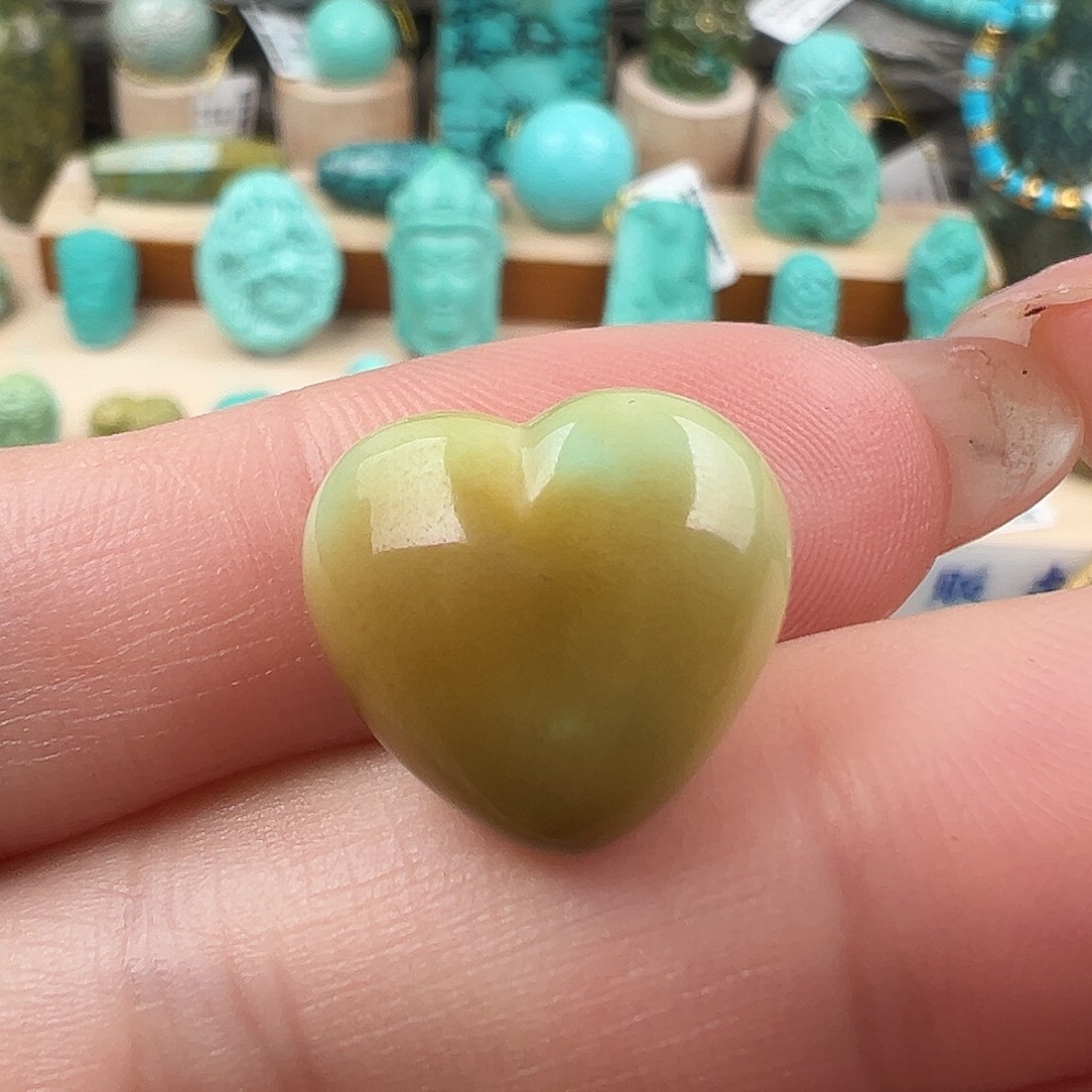 绿松石配饰未镶嵌