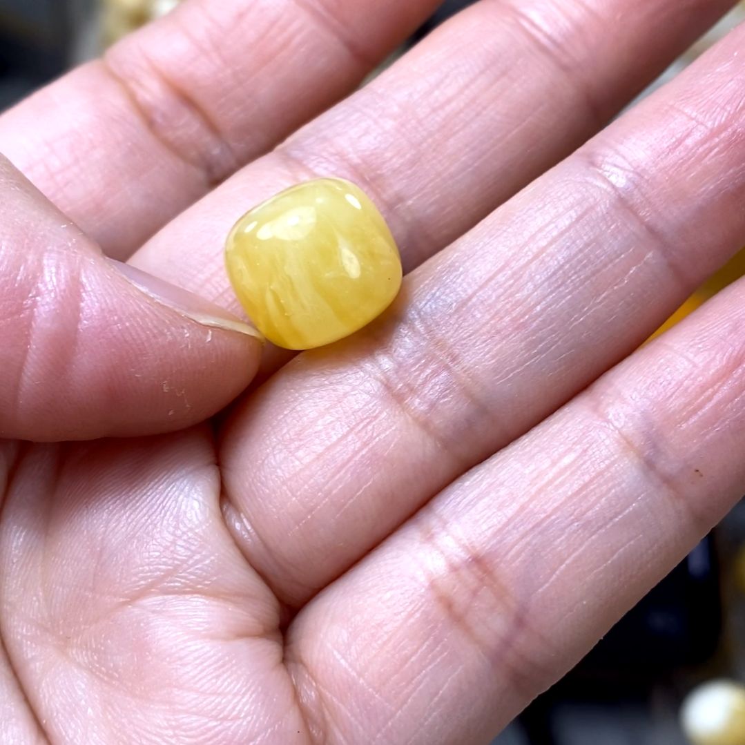 裸石琥珀未镶嵌小****号12微瑕老型