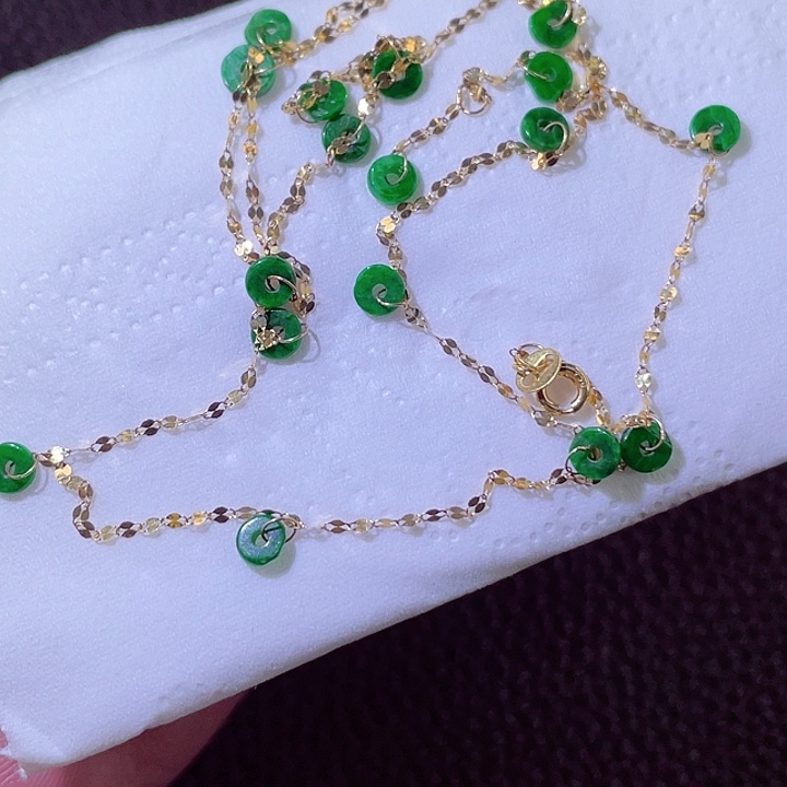 翡翠18K金镶嵌颈饰翡翠