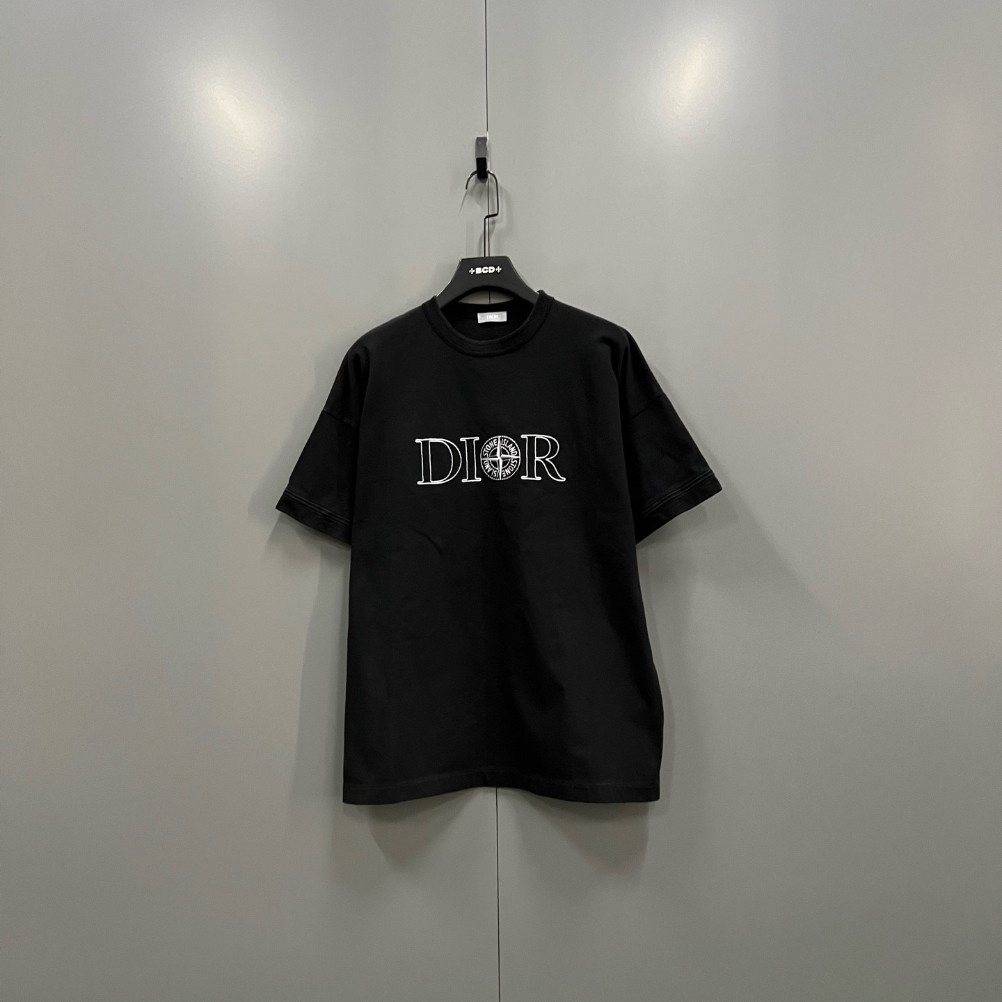 99新 DIOR/迪奥 楠1130 018625 联名黑色徽标刺绣logo短袖