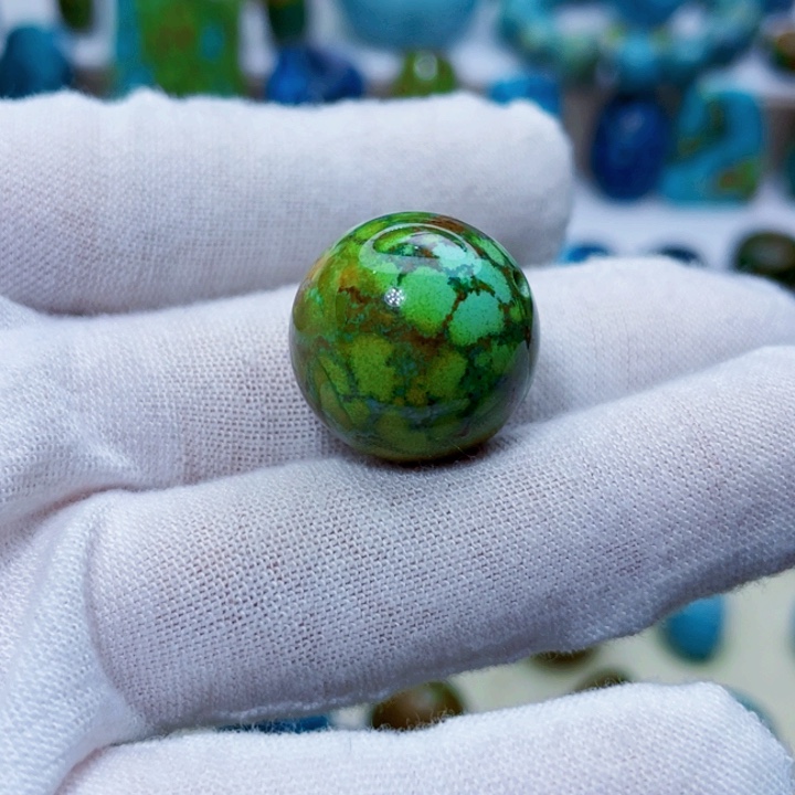 绿松石未镶嵌饰品