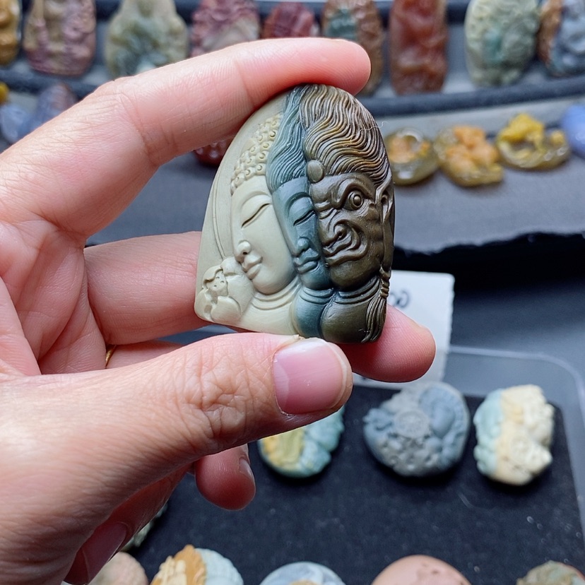 【闪购商品】定制石英质玉吊坠未镶嵌