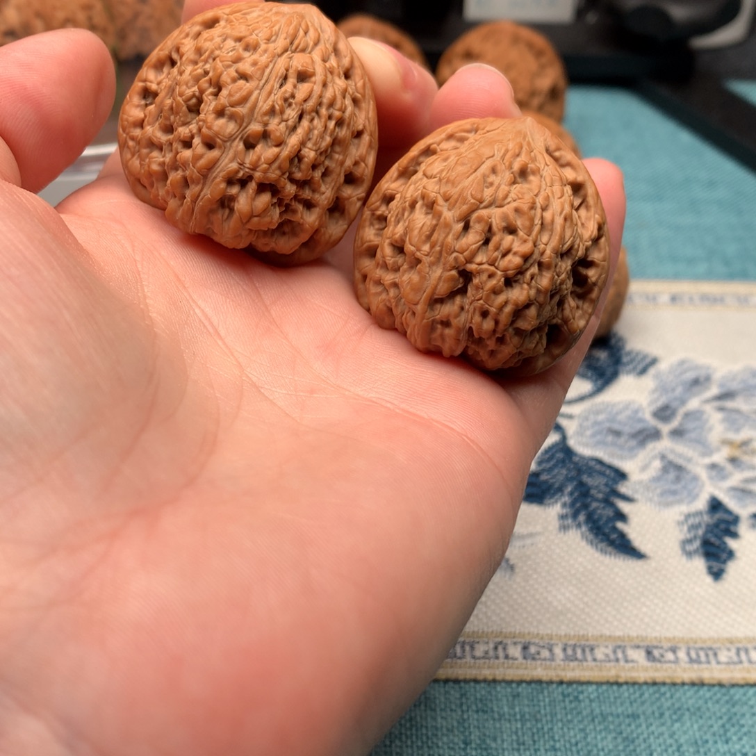 万***成把件桃核36尺密纹