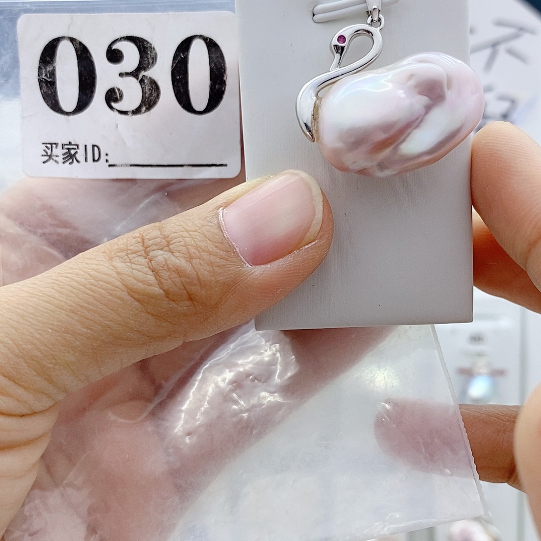 钛钢颈饰淡水珍珠