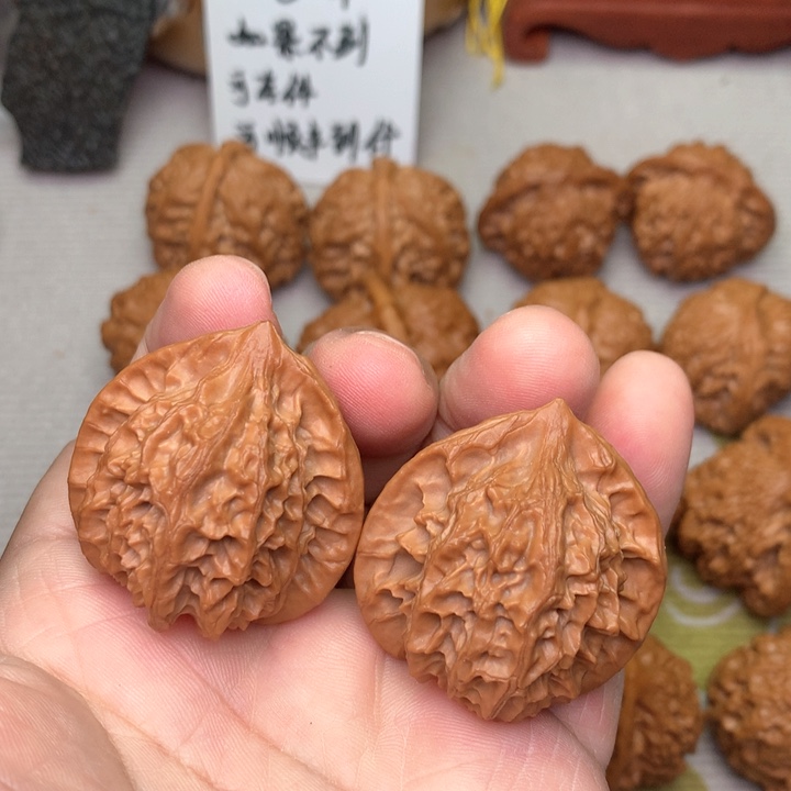 文玩核桃把件血灯笼