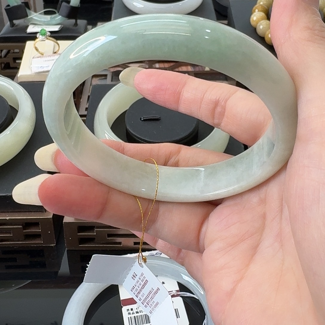 翡翠手镯未镶嵌天然翡翠饰品带证书
