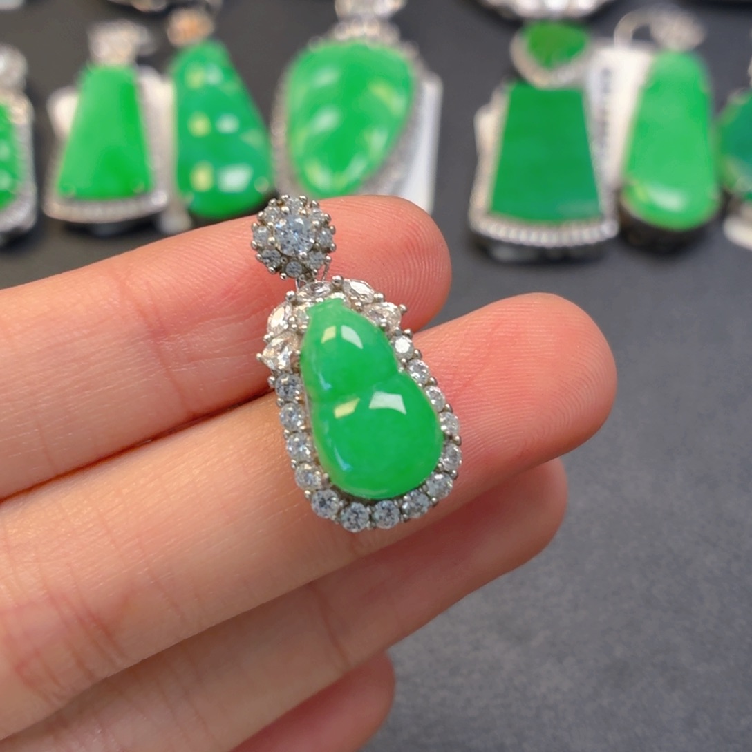 翡翠银S925镶嵌颈饰