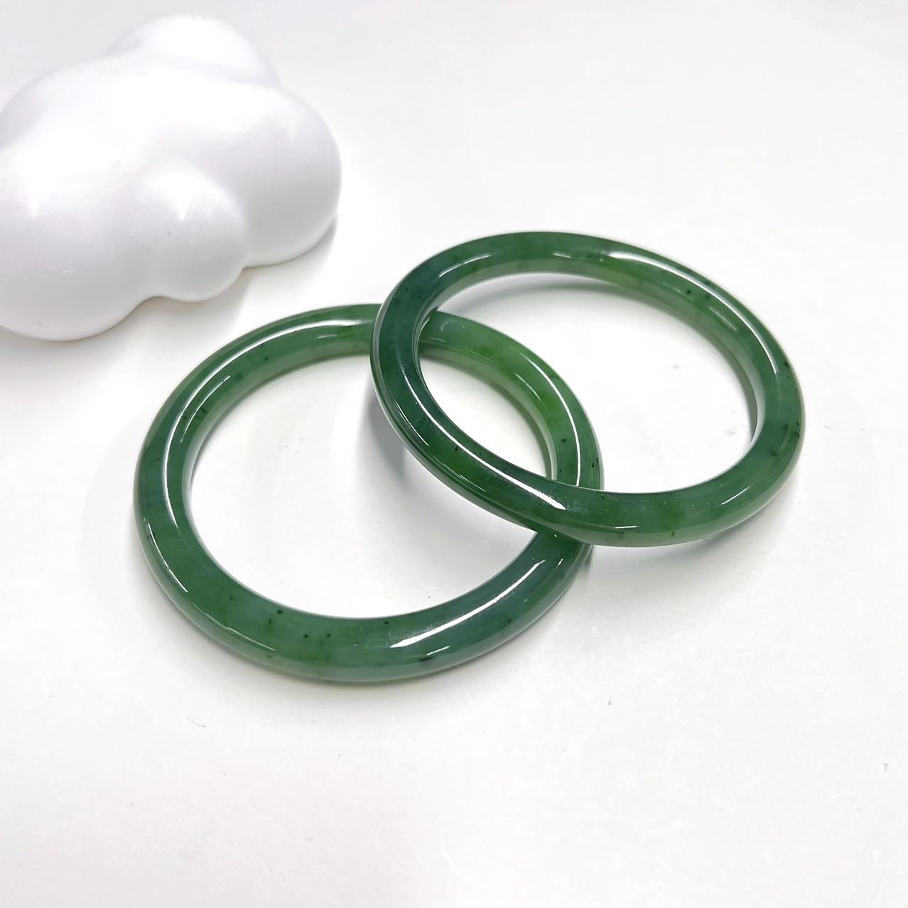 【 小宝珠宝】22 S99691-和田玉手镯-多样性发一件(细）-6x7mm