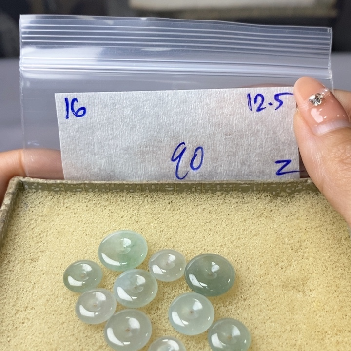 定制翡翠未镶嵌不退