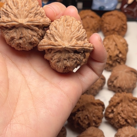 **** 吊坠文玩核桃白狮子