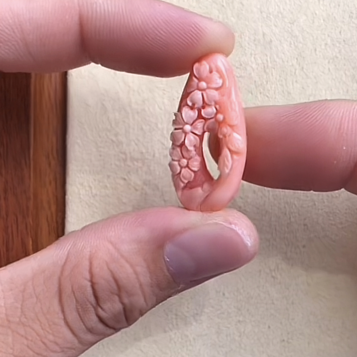 momo珊瑚雕刻圈圈一个