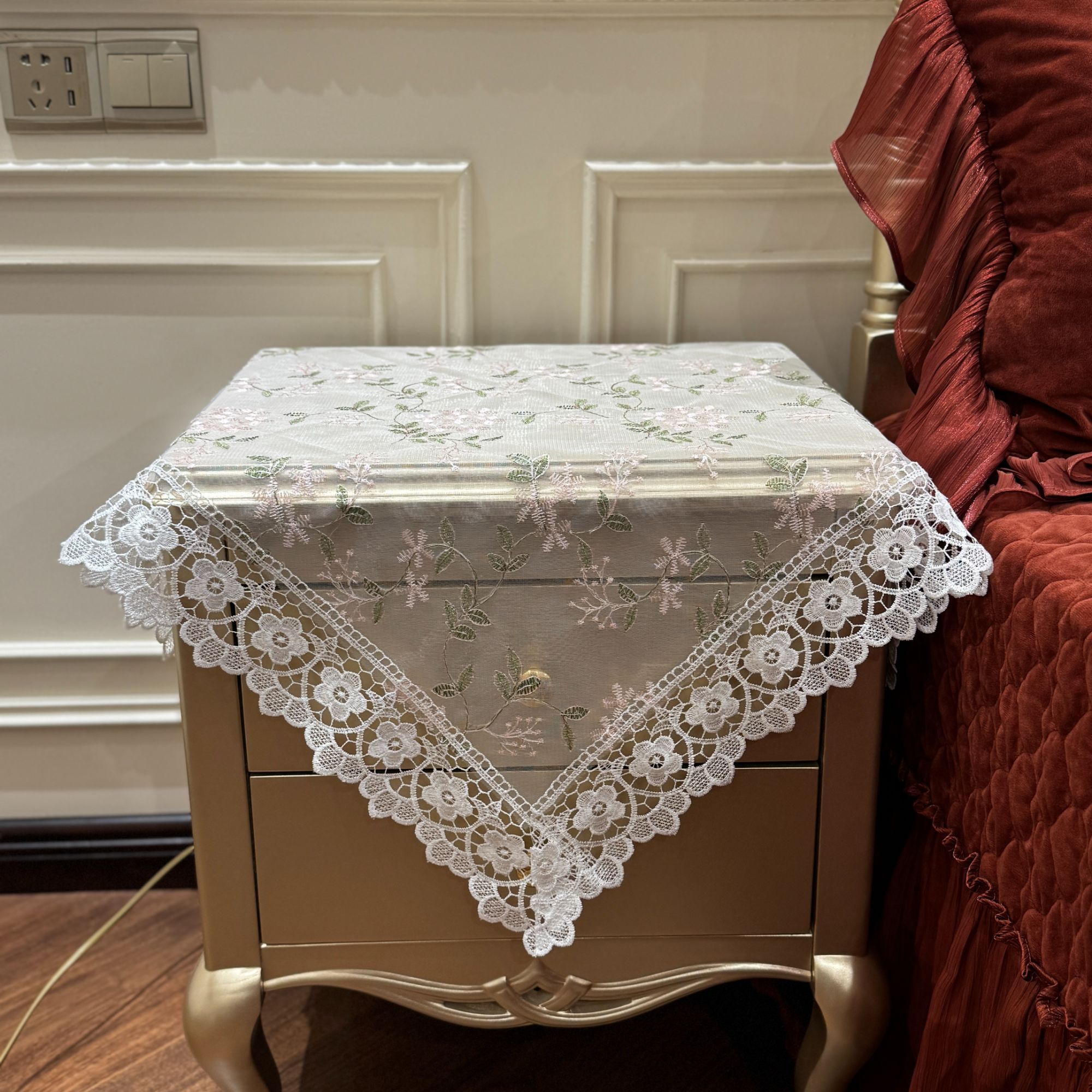 蕾丝花蔓桌盖巾蕾丝床头柜空调洗衣机盖巾防尘盖布