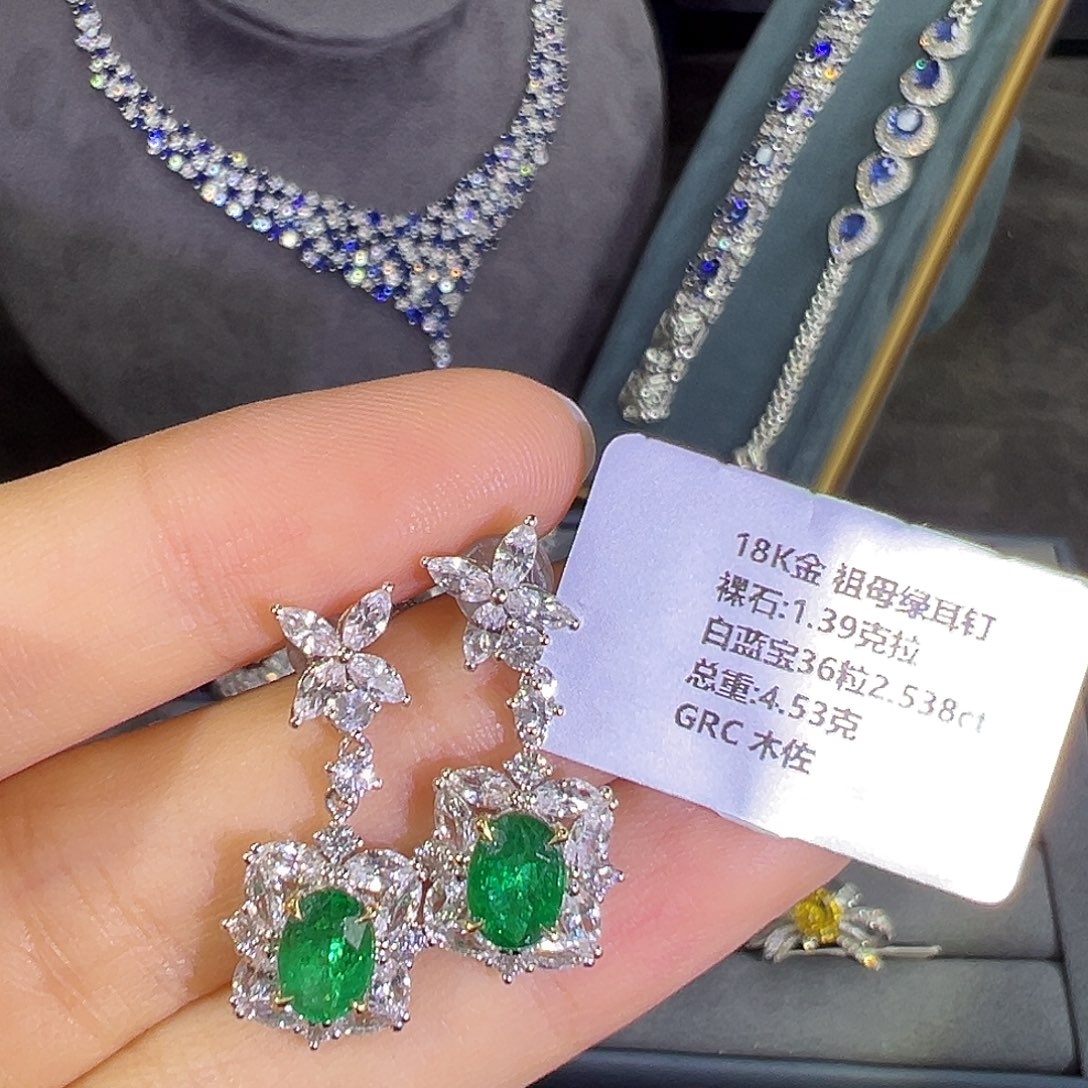 祖母绿耳坠18K金镶嵌
