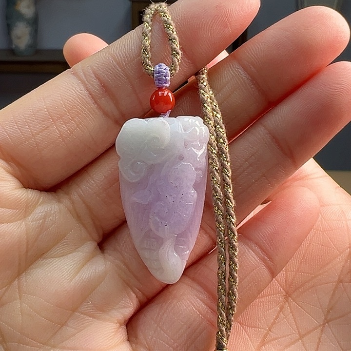 翡翠颈饰未镶嵌吊坠