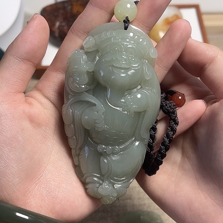 和田玉（糖玉）未镶嵌把件