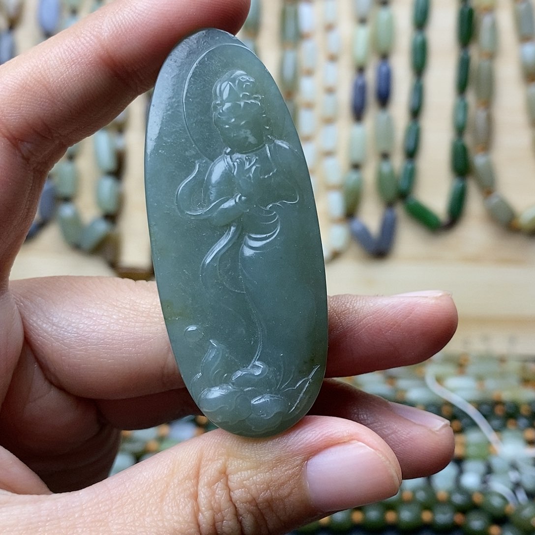 和田玉颈饰未镶嵌