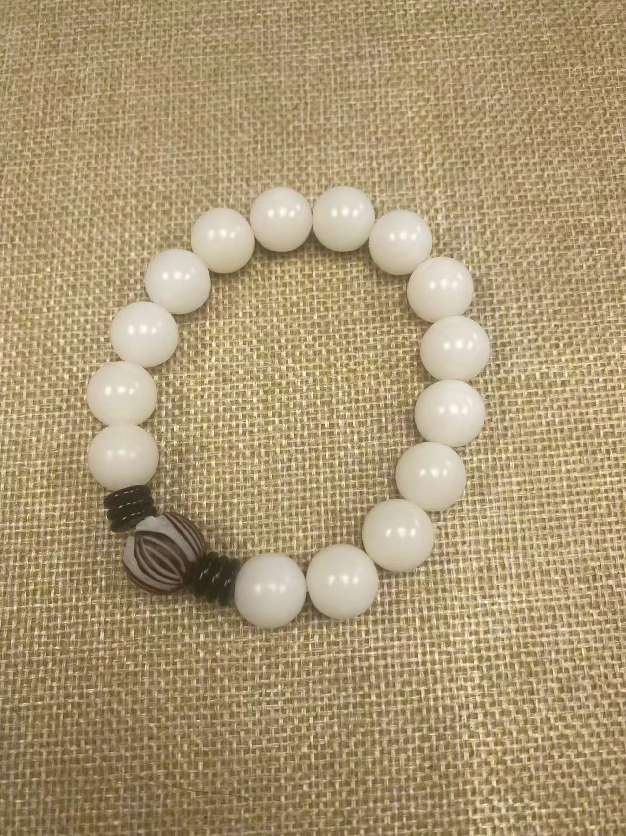 SD-89715白玉菩提单圈-无礼盒