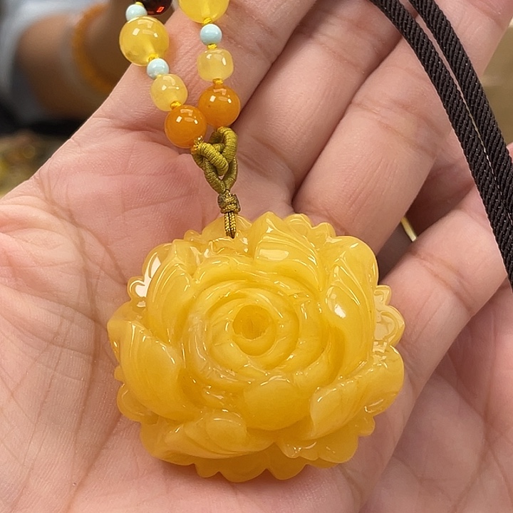 琥珀未镶嵌珠宝奇石琥珀h40