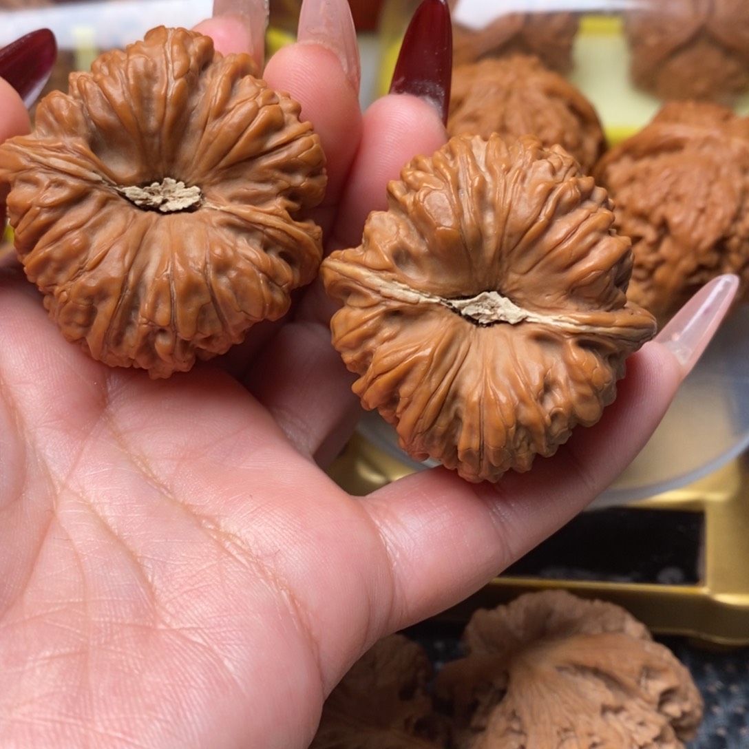 文玩核桃吊坠全品42平谷凹底