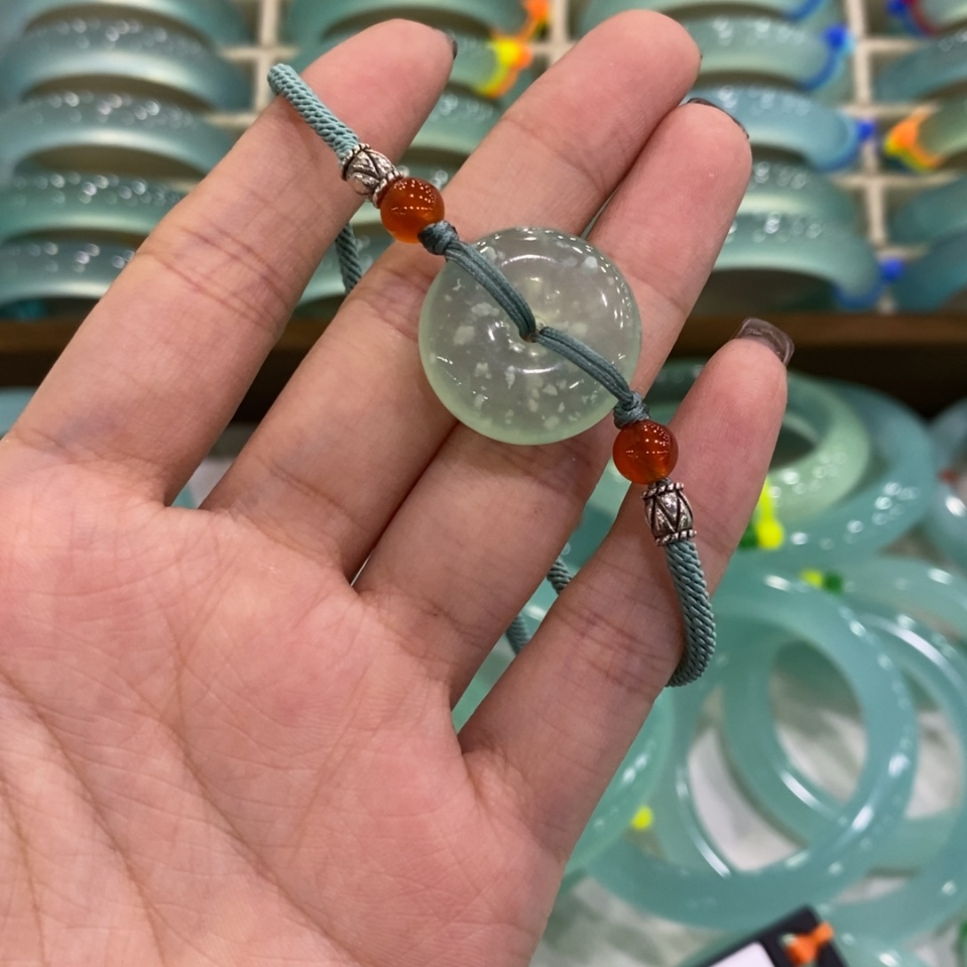 未镶嵌蛇纹石玉手链
