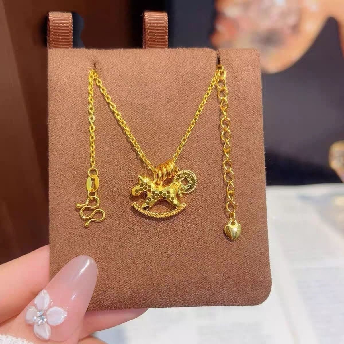 999镀K马上有小马钱套链条时尚简约女款