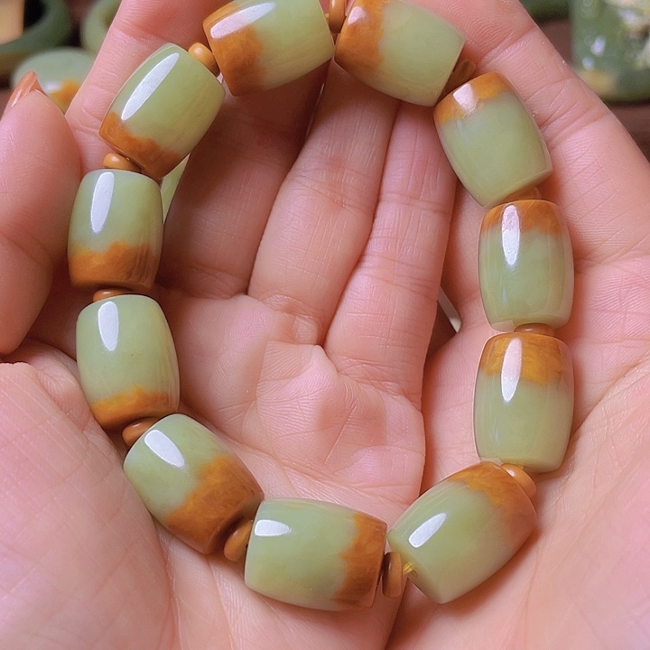 未镶嵌手串岫岩河磨玉（透闪石质玉）开**朵