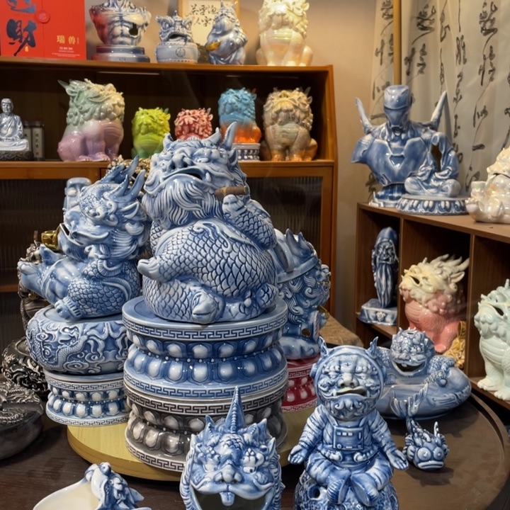 昵***置瓷片摆件1111111111111