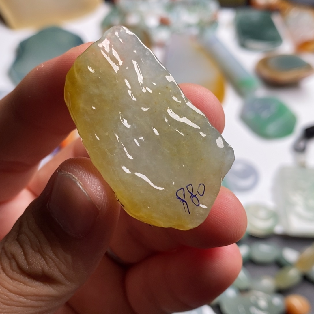 定制翡翠未镶嵌冰黄