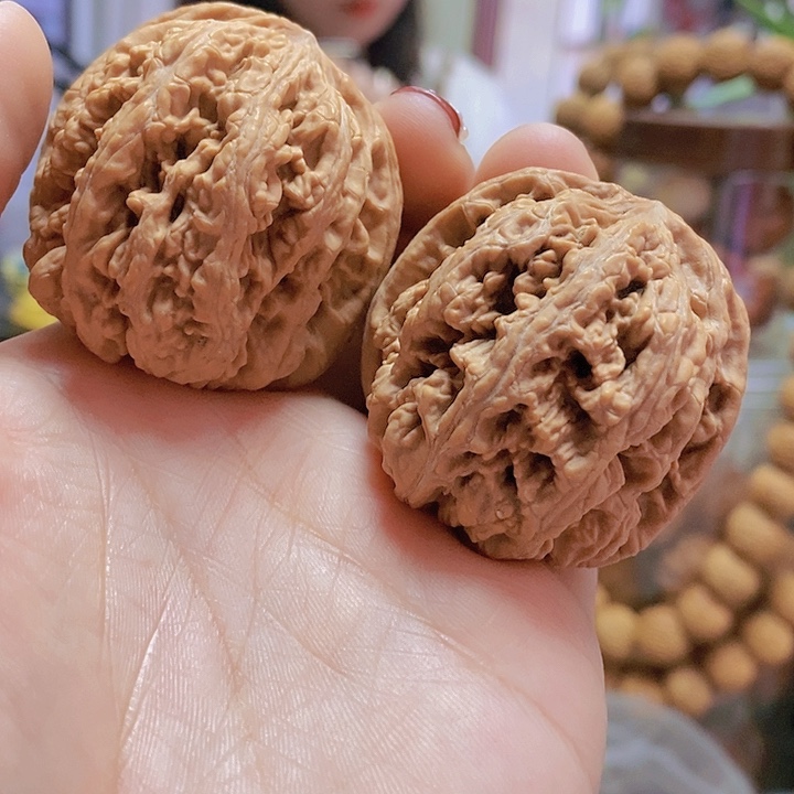 【闪购商品】文玩核桃把件42粗筋