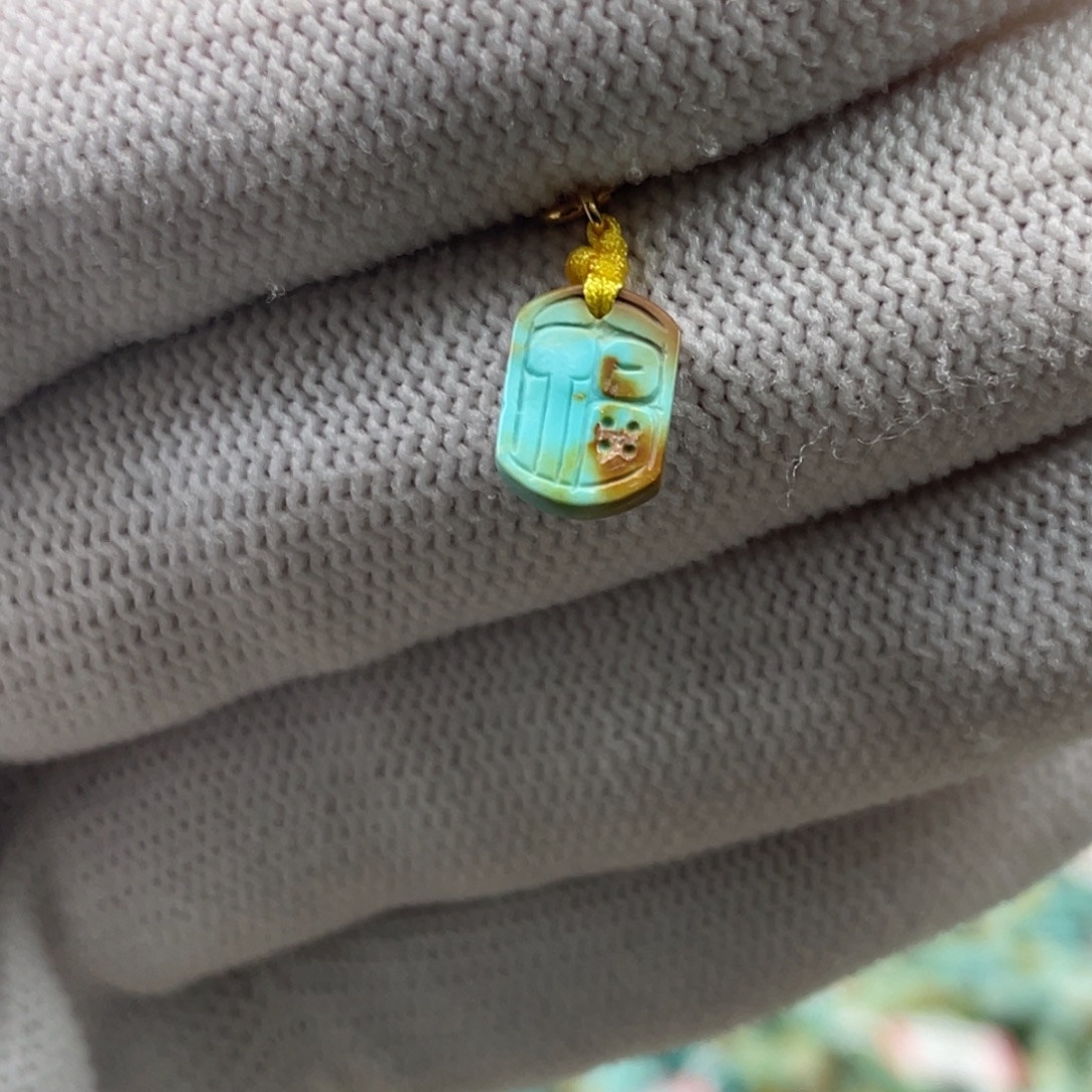 绿松石未镶嵌挂件