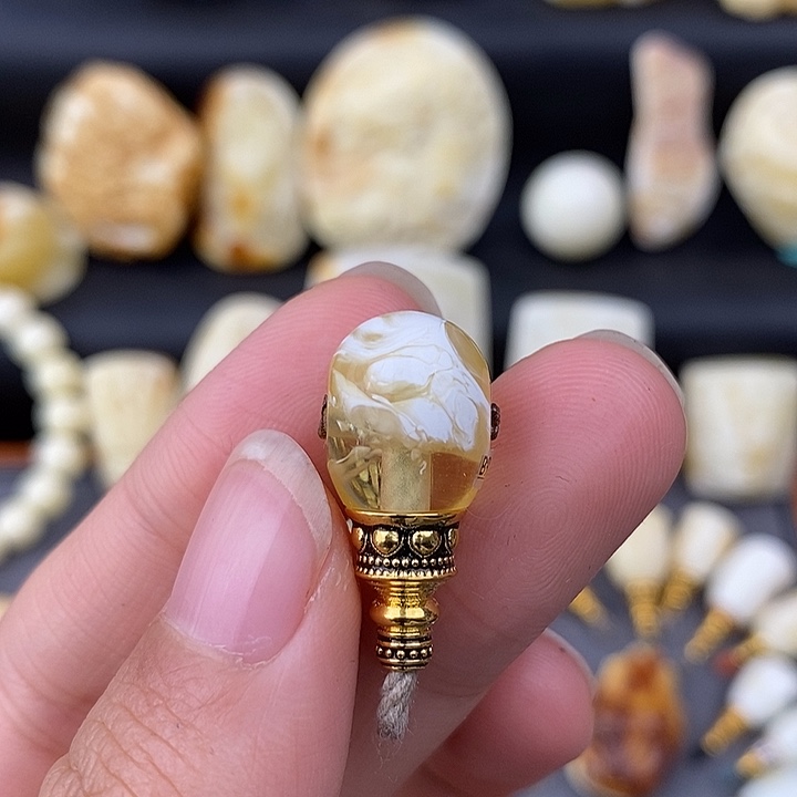 琥珀未镶嵌裸石11金瓷白b9321