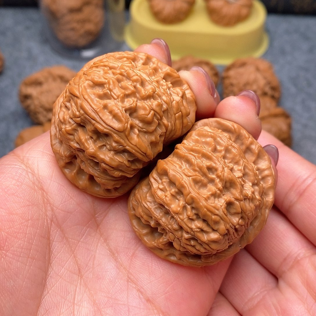 文玩核桃把件无*白狮子45全