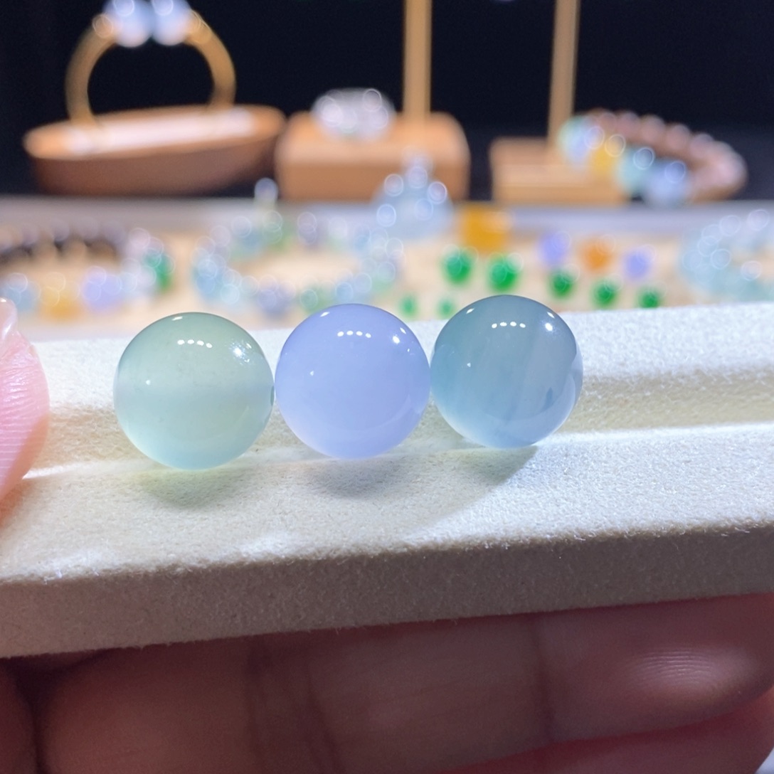 翡翠未镶嵌吊坠(不含链)翡翠高冰仙女珠