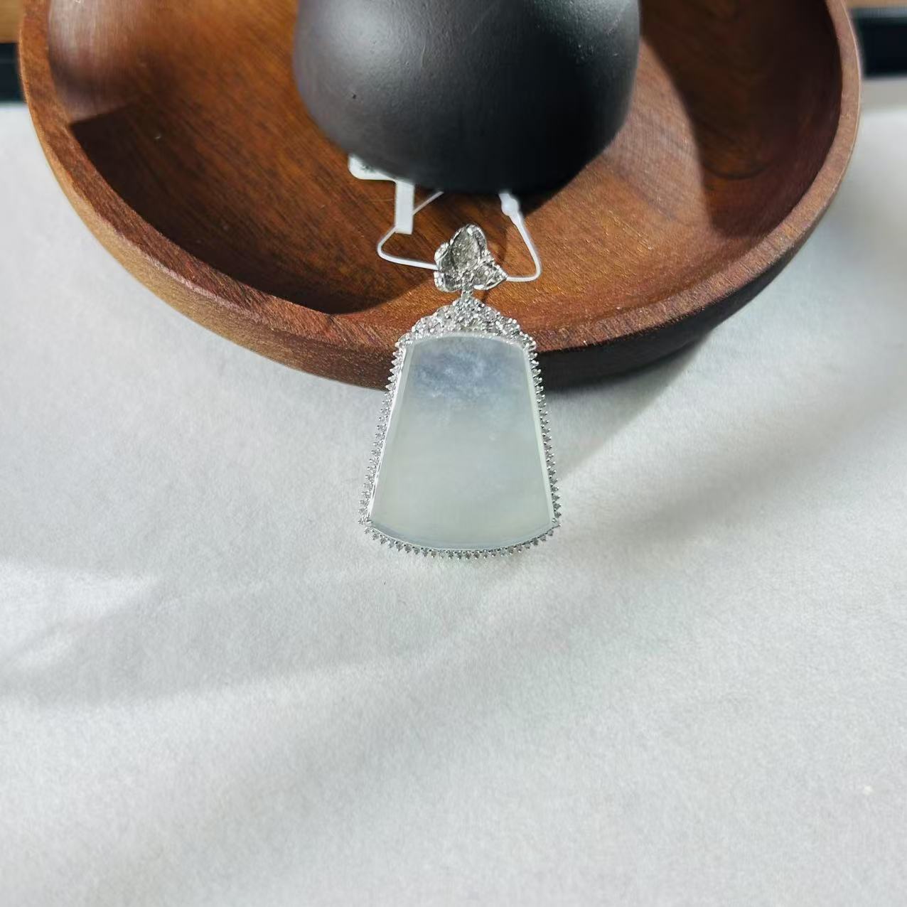 【睿泽鉴宝】18K翡翠颈饰  FZB0302-164