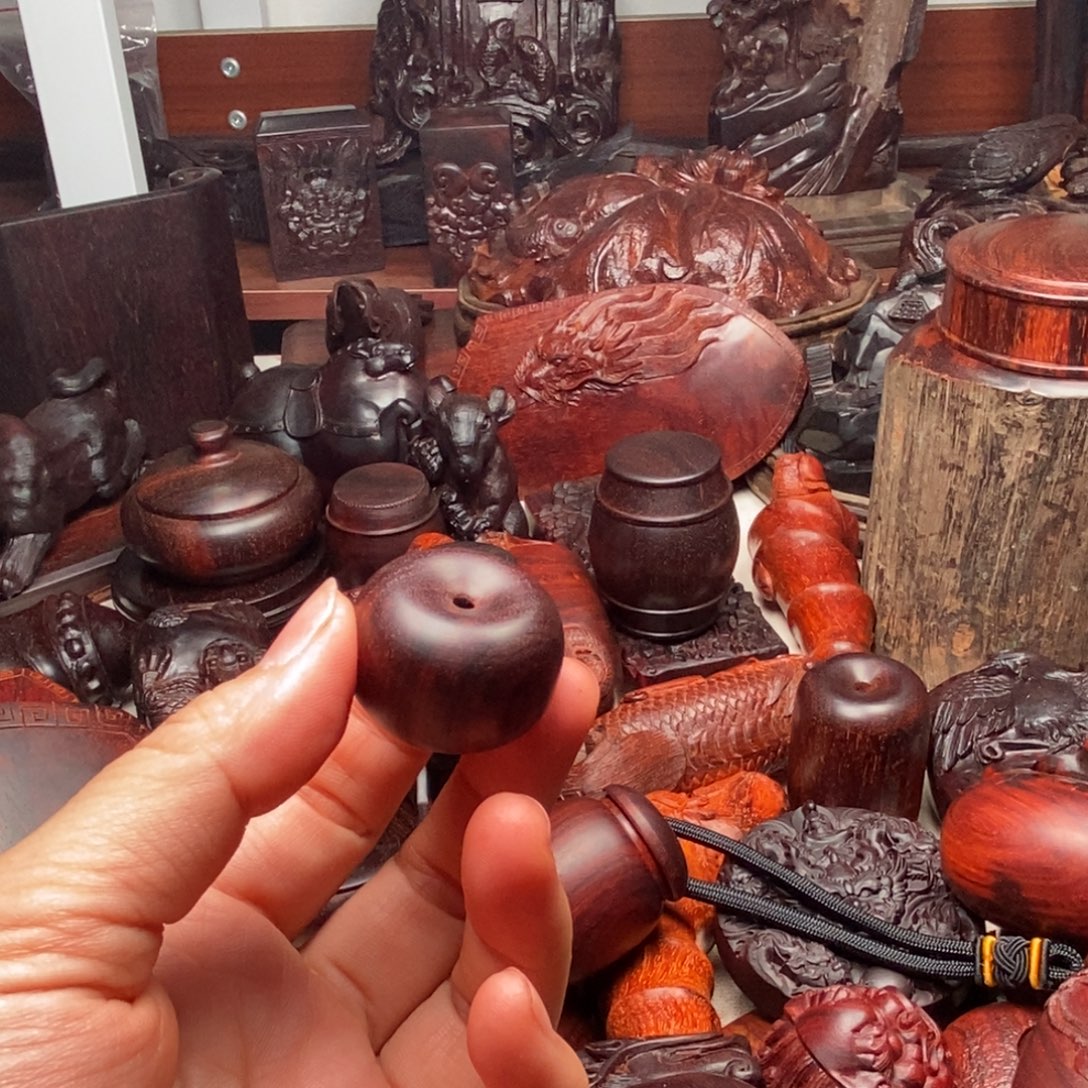 旷***风其他檀香紫檀（小叶紫檀）