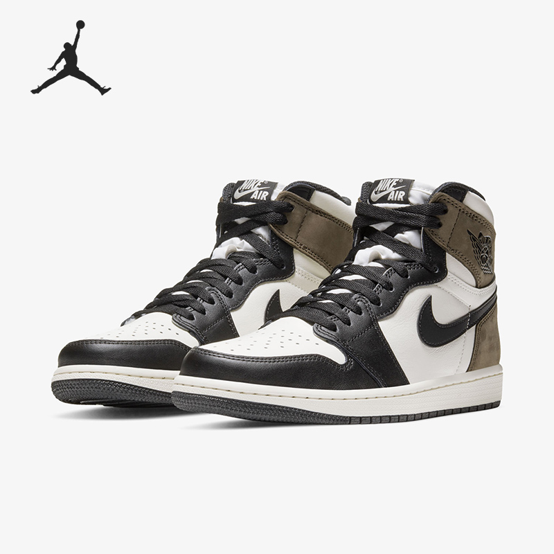 Nike/耐克正品AIR JORDAN 1 AJ1男女高帮篮球鞋555088105