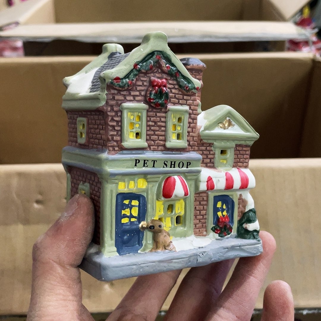 摆件     微瑕。            