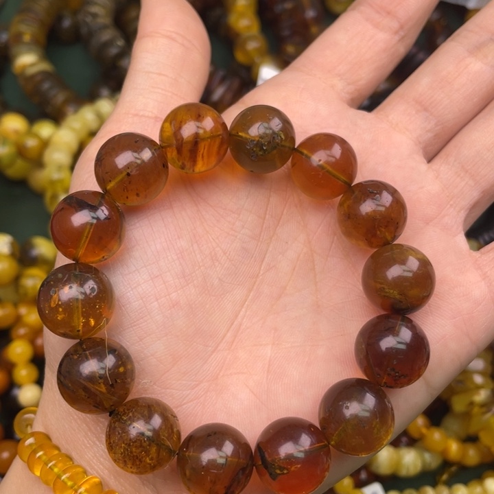 琥珀未镶嵌珠宝奇石