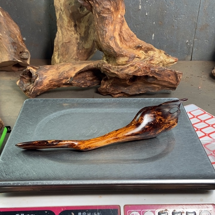 南***雨黄花梨/降香黄檀海南黄花梨