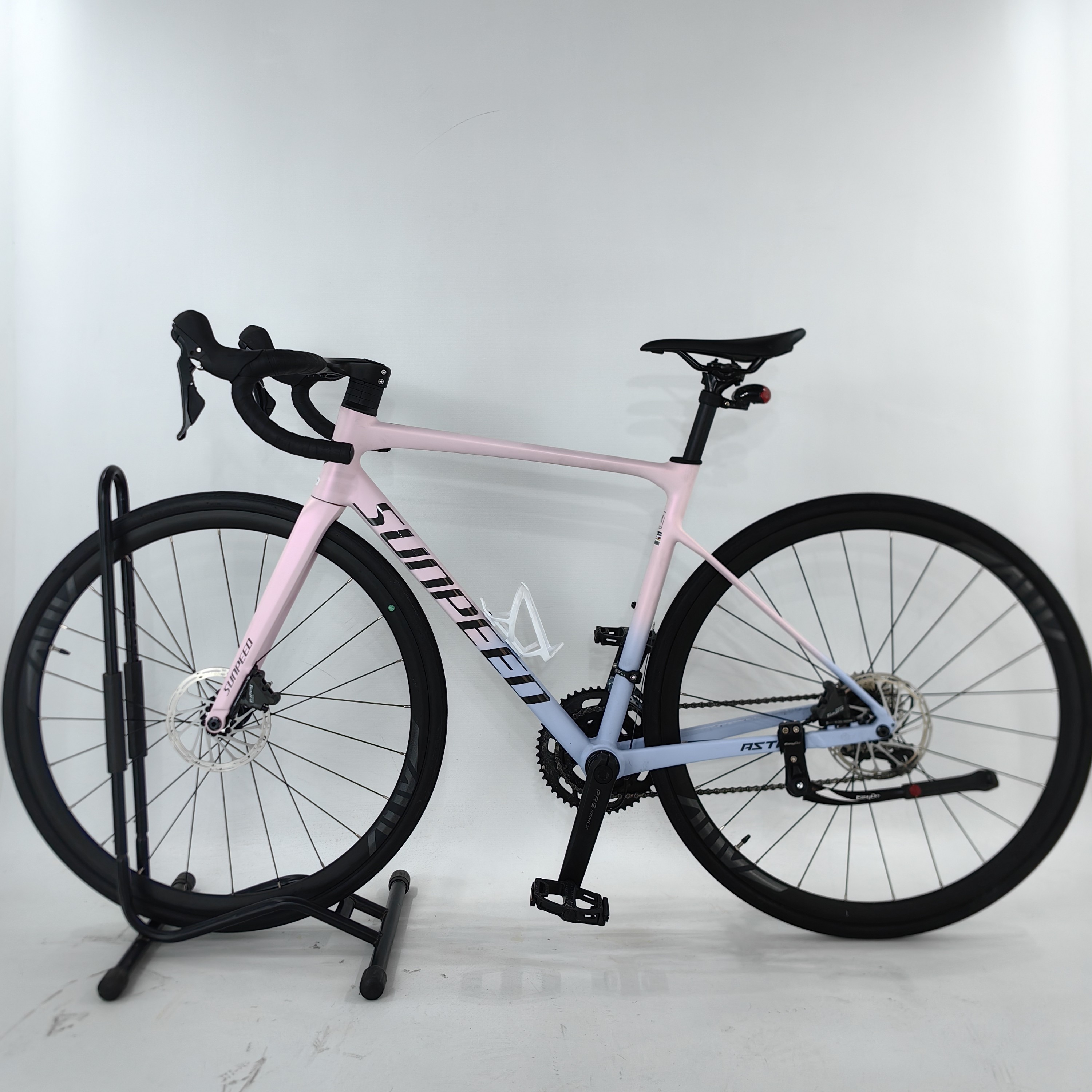 25款阿童木，编号1659，m码，铝合金，公路车