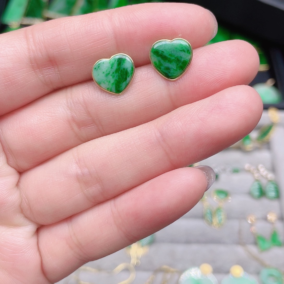 翡翠耳饰18K金镶嵌天然翡翠