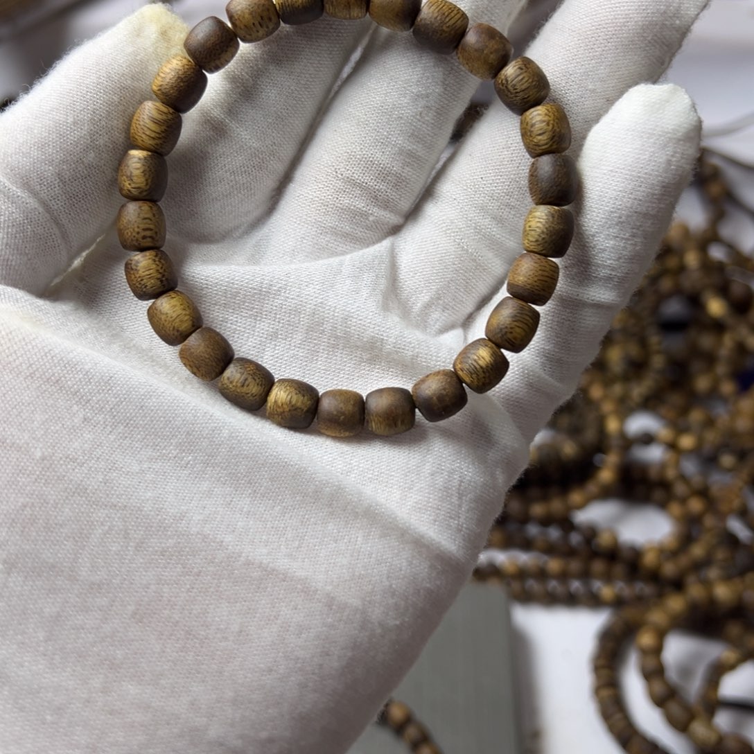 沉香碎屑沉香0.7鼓珠4克