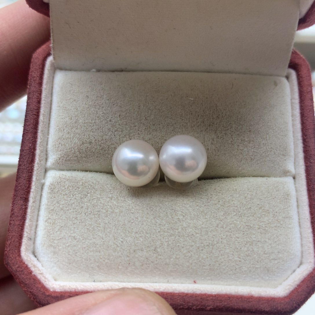 海水珍珠耳饰18K金镶嵌7.5-8akoya素钉