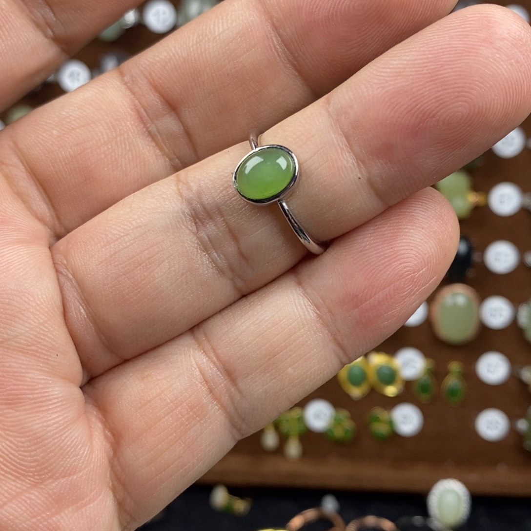 和田玉（碧玉）戒指合金