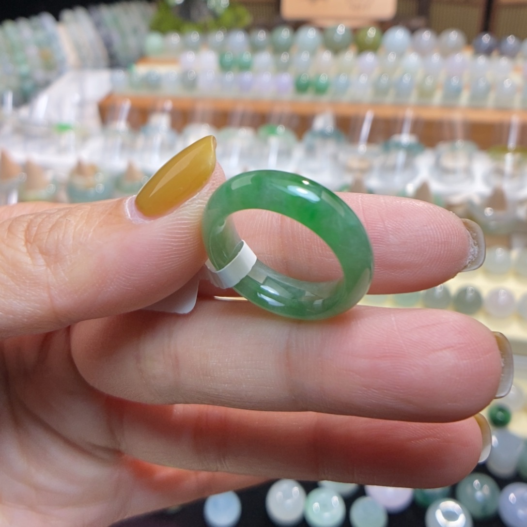 翡翠未镶嵌戒指12号满绿